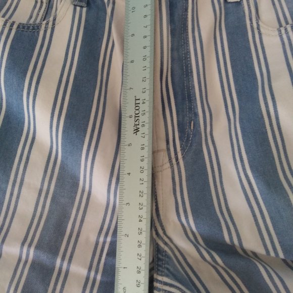 NWOT American Eagle Blue and white striped jeans size 12 - Picture 12 of 13